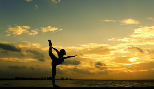 西安雨桐瑜伽分享瑜伽心得：首先你要开始 然后就会看见